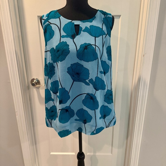 cabi Poppy Top, #3268, EUC, M, Blue, Sleeveless - Picture 9 of 9